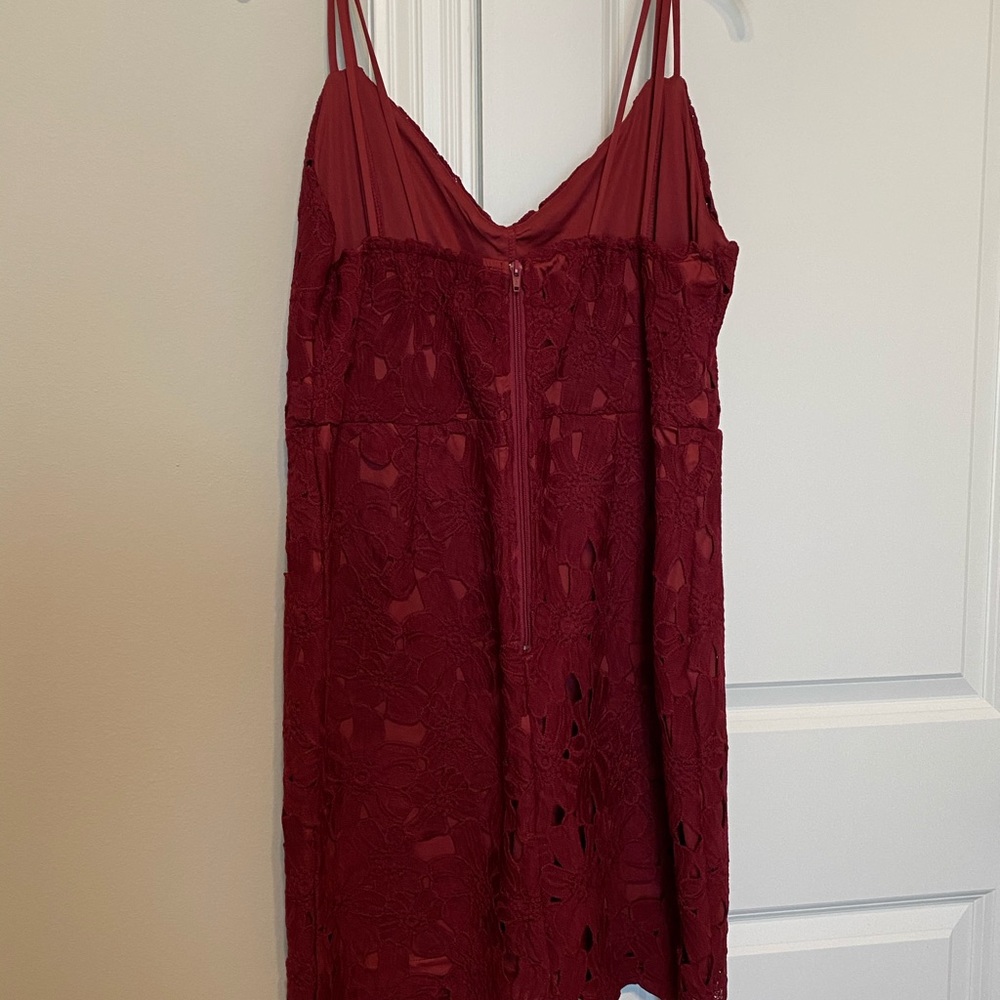 Dress - Picture 2 of 2